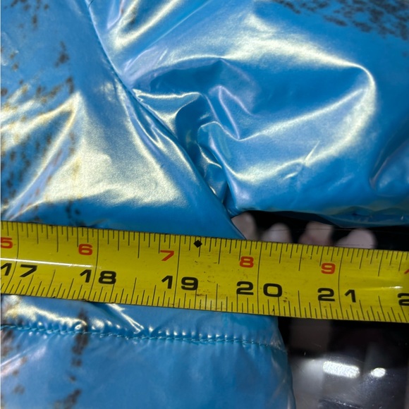 Canadian Club glossy-effect cropped High Neck puffer jacket Size Small - Picture 7 of 16